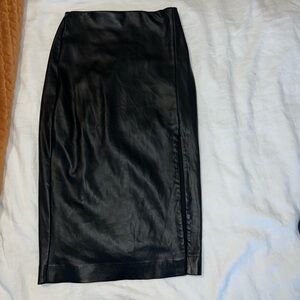 Elegant Black Leather Skirt